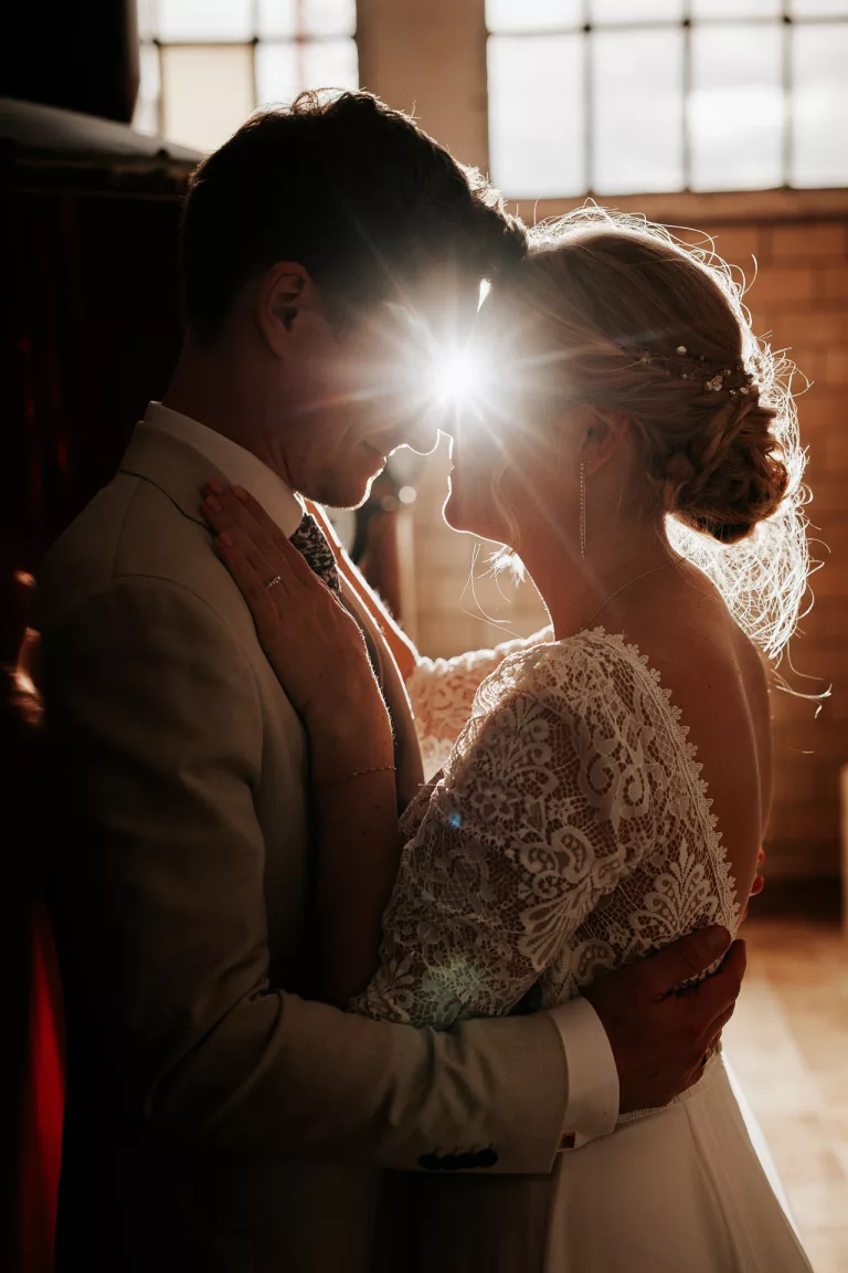 Hochzeitspaar während einer Hochzeitsreportage in Bonn.